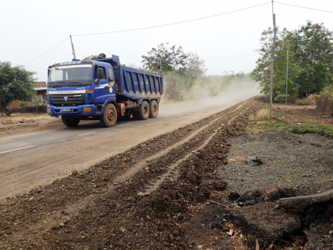 Quốc lộ 25 kêu cứu vì xuống cấp trầm trọng - 第2张