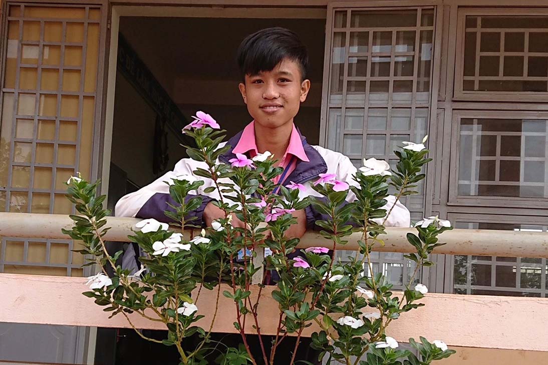 Tuyên dương học sinh trả lại của rơi cho người đánh mất - 第1张