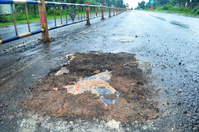 Dày đặc ổ gà trên Quốc Lộ 14 đoạn qua Gia Lai - 第3张