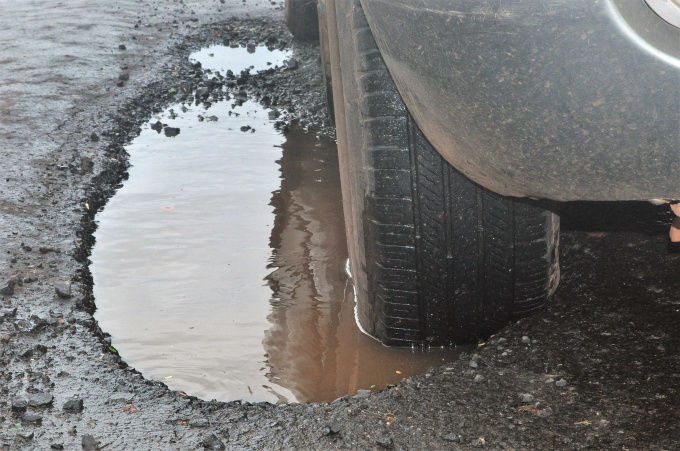 Dày đặc ổ gà trên Quốc Lộ 14 đoạn qua Gia Lai - 第1张