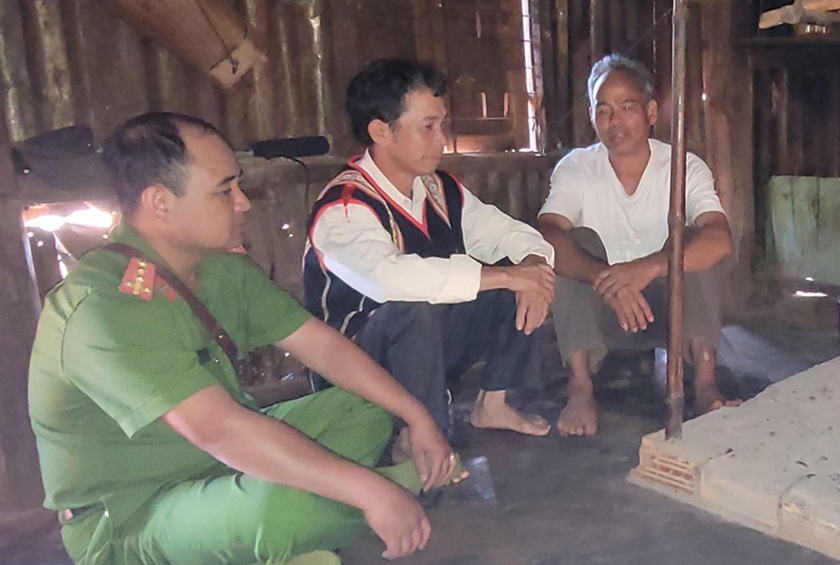 Đắng cay xứ người - 第1张