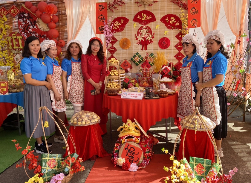 Hội thi “Công nhân, viên chức, lao động huyện Chư Sê với bánh mứt truyền thống” - 第1张 - Chư Sê 24h Hội thi “Công nhân, viên chức, lao động huyện Chư Sê với bánh mứt truyền thống” - 第1张