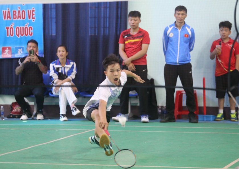 Thầy giáo Hoàng Đức Hợp “truyền lửa” đam mê cầu lông - 第2张 - Chư Sê 24h Thầy giáo Hoàng Đức Hợp “truyền lửa” đam mê cầu lông - 第2张