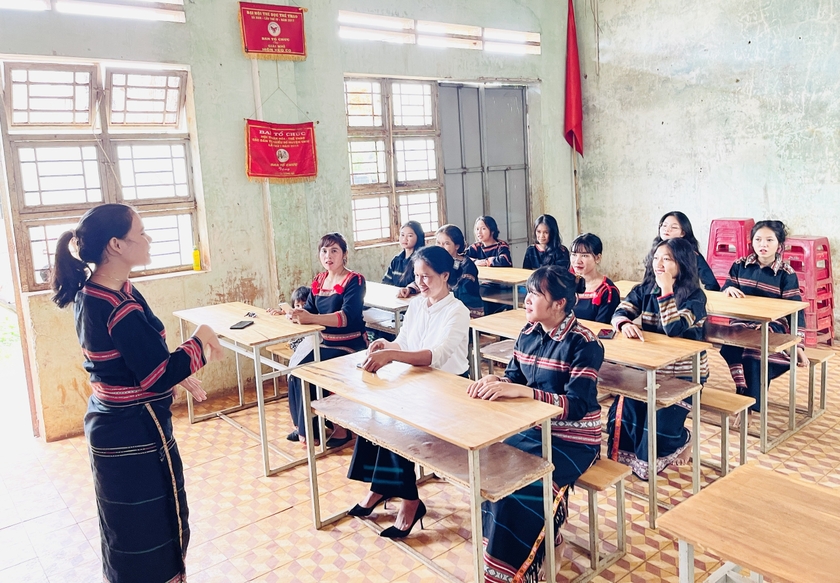 Rah Lan H’Nhum: “Cán bộ giỏi-phong trào mạnh” - 第1张