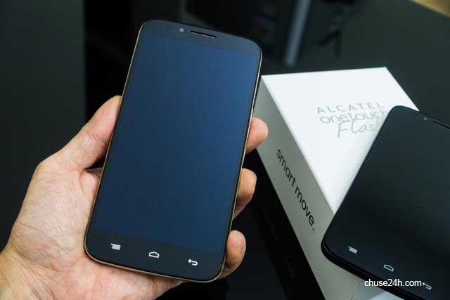 Những chiếc smartphone hot nhất trong năm 2015 - 第4张