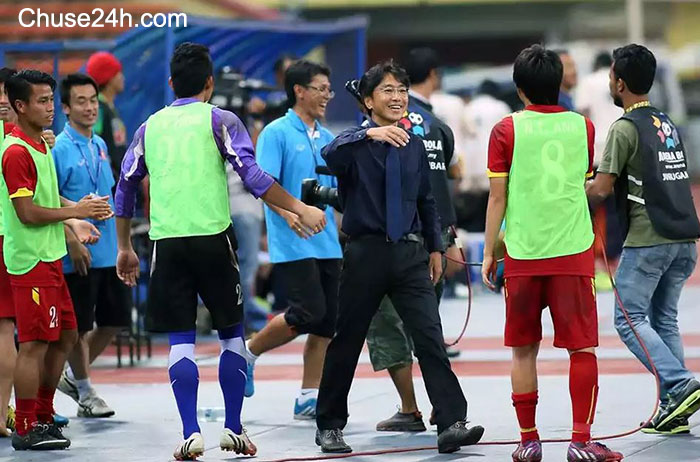 U23 Việt Nam - U23 Malaysia: Chờ ông Miura sắm vai khắc tinh