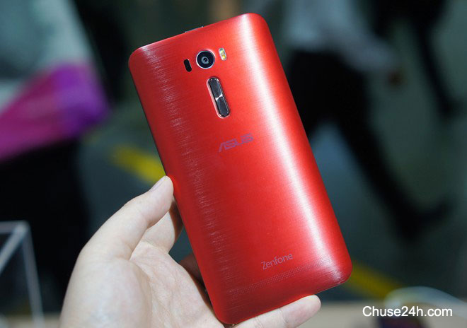Zenfone 2 màn hình 6 inch bất ngờ xuất hiện - 第1张