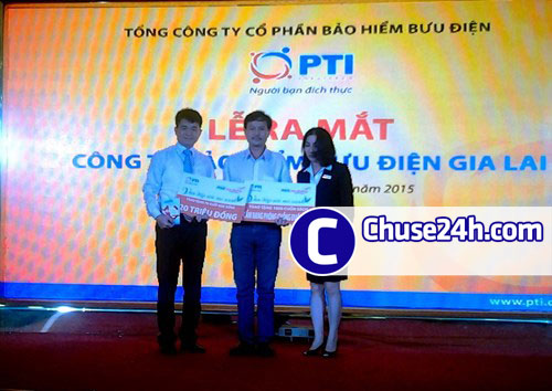 Động viên học sinh nghèo hiếu học tại Gia Lai - 第1张