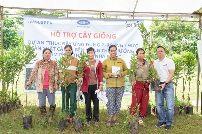 4.000 cây giống được cấp phát cho nông dân Gia Lai - 第2张