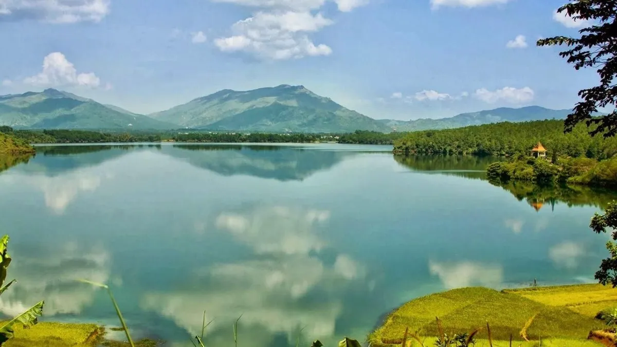 Top 5 địa điểm "check-in" đẹp nhất Chư Sê ngày cuối tuần: Bạn đã khám phá hết chưa? - Chư Sê 24h Hồ Ayun Hạ