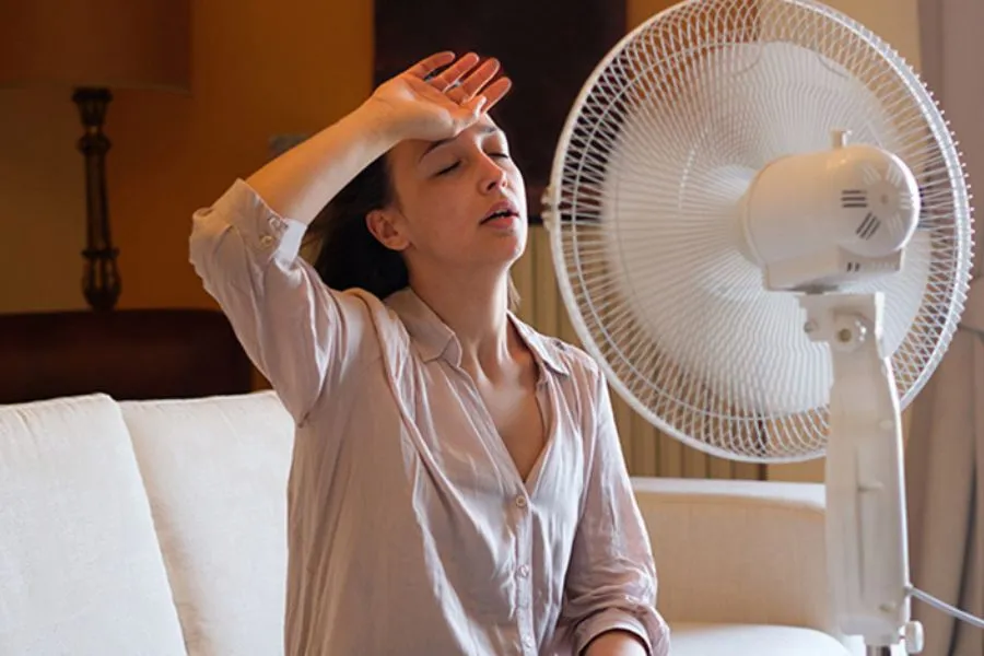 Cách Làm Mát Mùa Hè Hiệu Quả: Hạ Nhiệt Nhanh Chóng & Tiết Kiệm Điện - Chư Sê 24h Cách Làm Mát Mùa Hè Hiệu Quả: Hạ Nhiệt Nhanh Chóng & Tiết Kiệm Điện