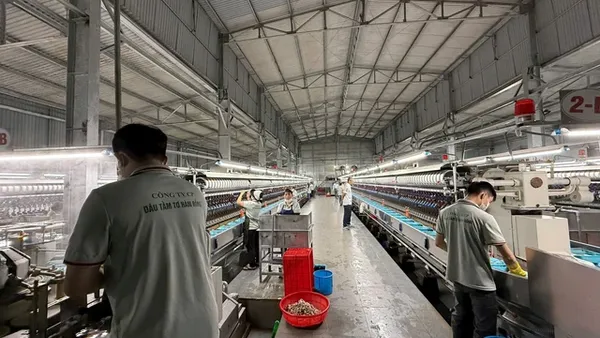 Bầu Đức làm gì trong nhà máy tơ tằm có giá trị xuất khẩu 1,6 triệu đồng/kg?