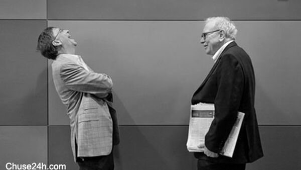 Bill Gates học được gì từ Warren Buffett
