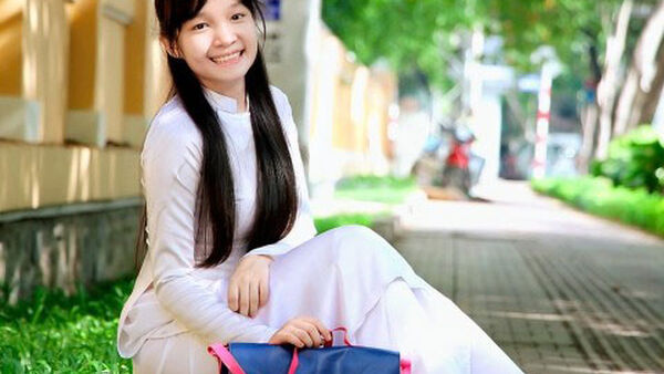 Trò chuyện với nữ sinh lớp 11 ẵm học bổng Mỹ