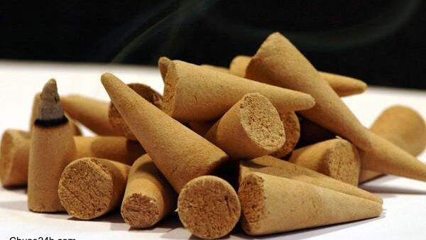 5 loại tinh dầu giúp điều trị nám da