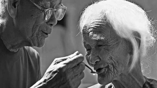 Làm sao để vợ chồng nghiện nhau suốt đời?