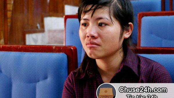 Nữ sinh lên Hà Nội rửa xe thuê kiếm 500.000 đồng đi thi