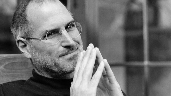 Vì sao Steve Jobs từng bỏ đại học danh tiếng?