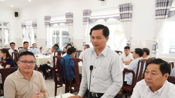 Gỡ khó cho sản xuất thông qua mô hình 'cà phê doanh nghiệp'