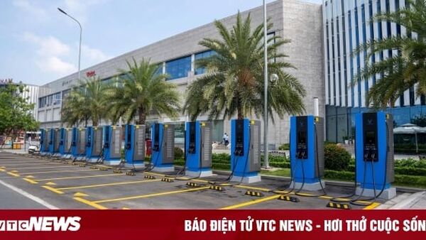 Ông Phạm Nhật Vượng dùng tiền cá nhân lập công ty phát triển trạm sạc toàn cầu