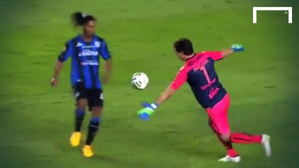 Beckham quyến rũ trong quảng cáo nhà mạng di động